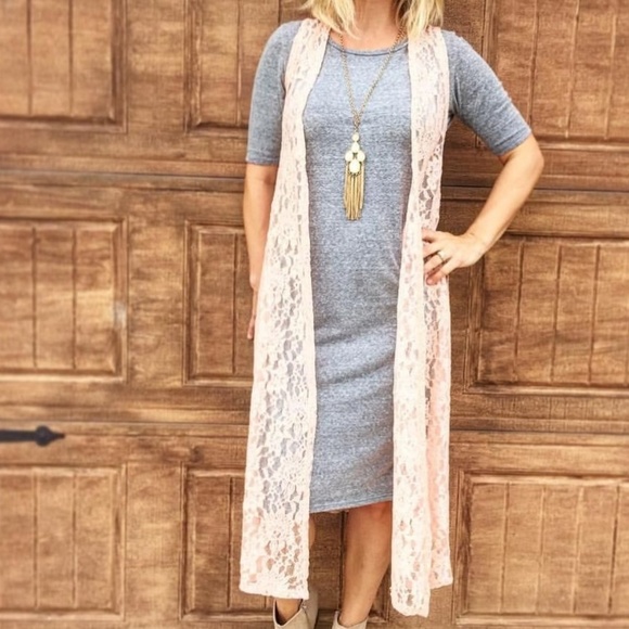 LuLaRoe Tops - LuLaRoe JOY long vest